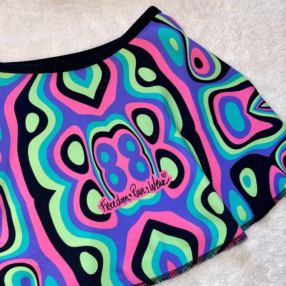 Freedom Rave Wear set - Picture 3 of 3